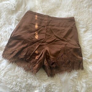 NWT Viral High Waist Brown Lace Trim Shorts
